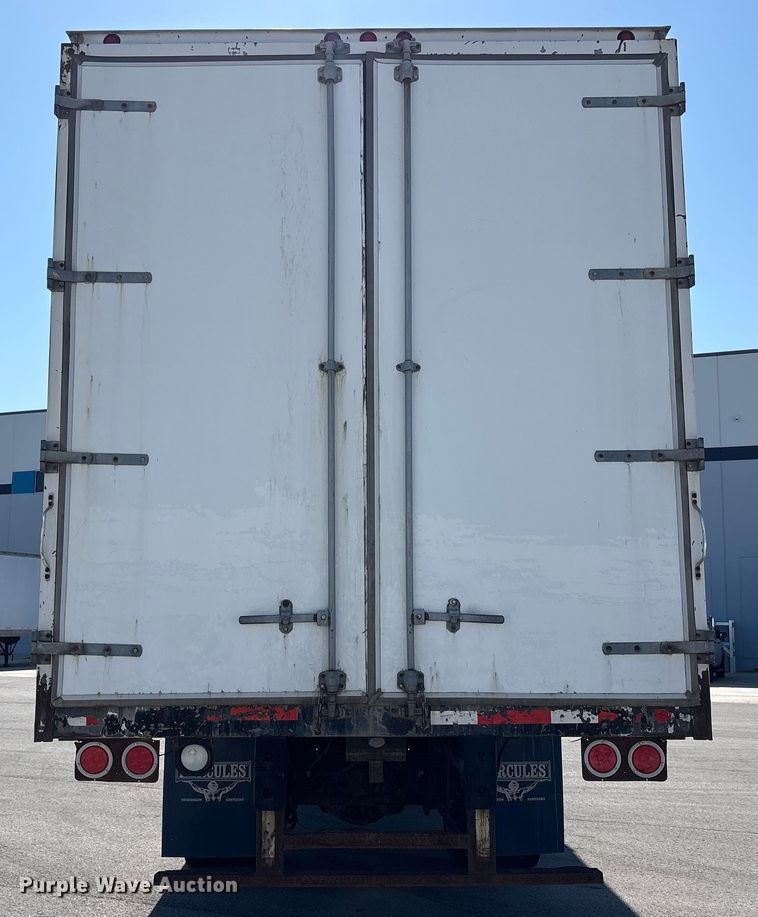 image for item EM6051 2007 Nissan  UD2600 box truck