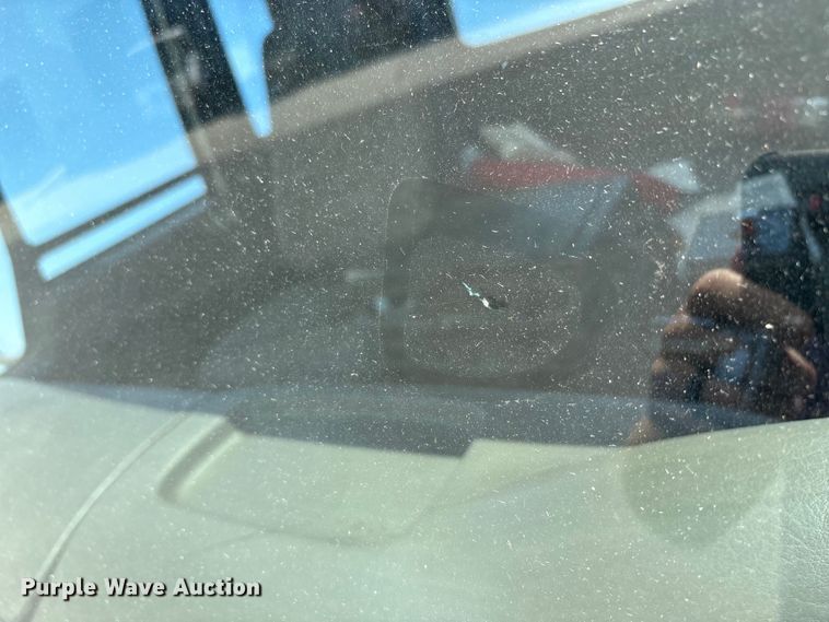 image for item EM6051 2007 Nissan  UD2600 box truck