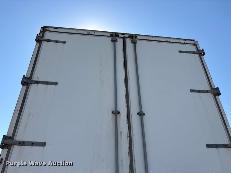 image for item EM6051 2007 Nissan  UD2600 box truck