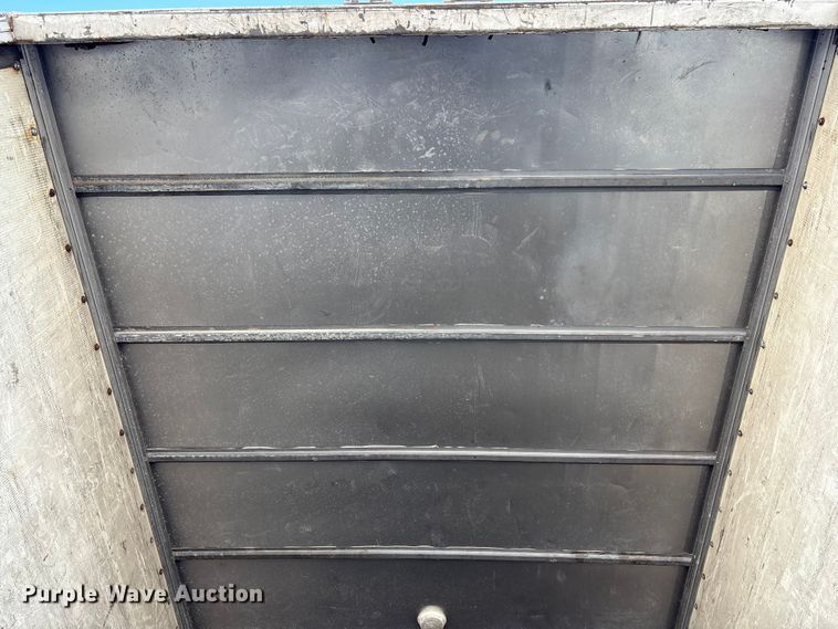 image for item EM6051 2007 Nissan  UD2600 box truck