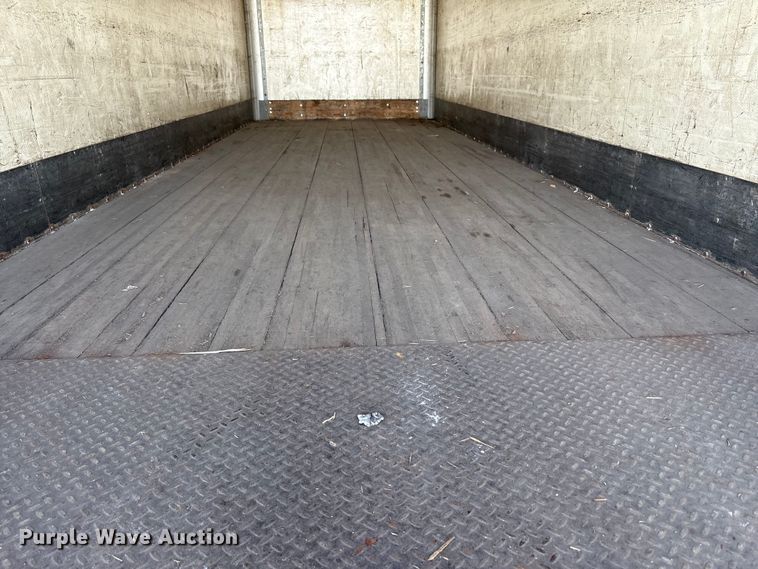 image for item EM6051 2007 Nissan  UD2600 box truck