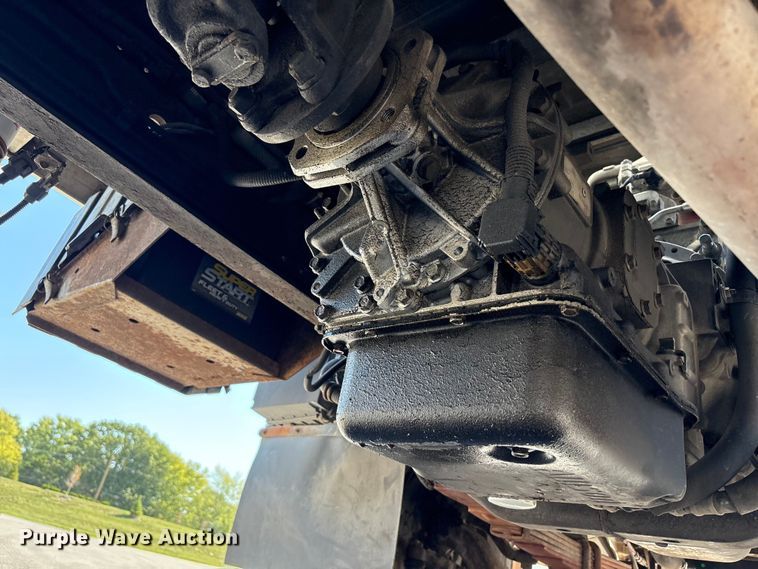 image for item EM6051 2007 Nissan  UD2600 box truck