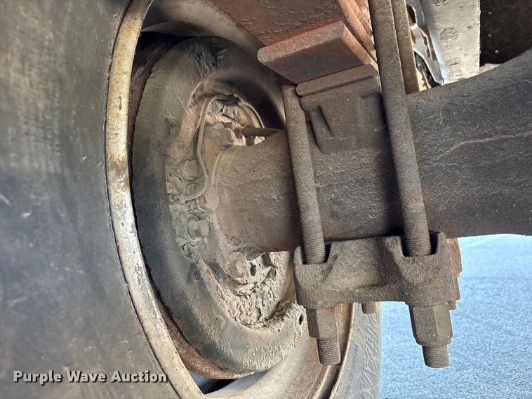 image for item EM6051 2007 Nissan  UD2600 box truck