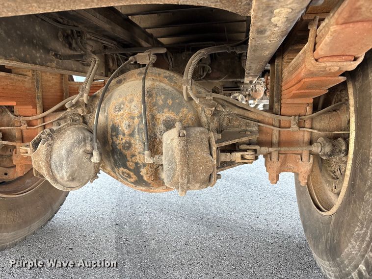 image for item EM6051 2007 Nissan  UD2600 box truck