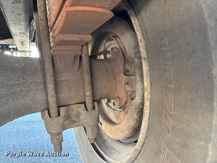 image for item EM6051 2007 Nissan  UD2600 box truck