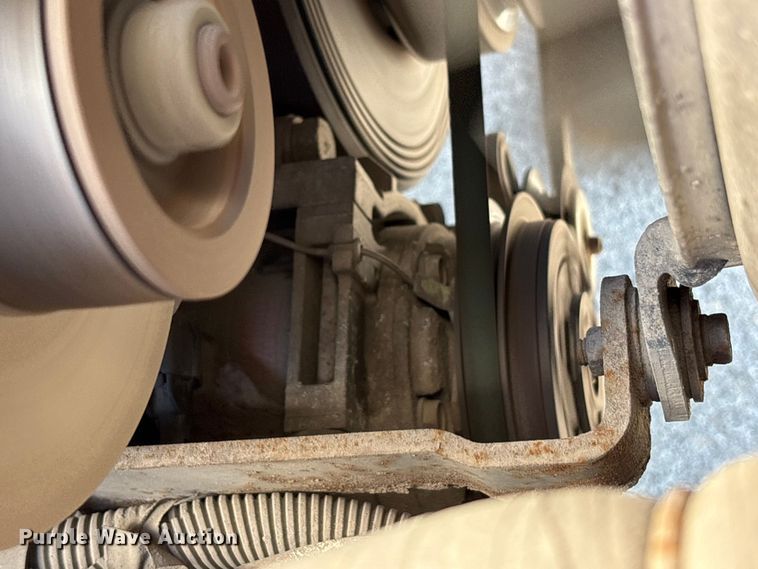 image for item EM6051 2007 Nissan  UD2600 box truck