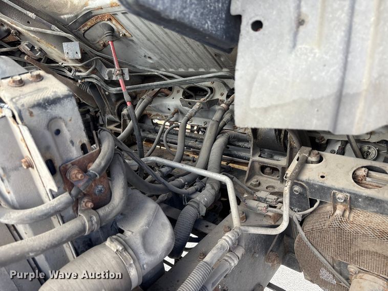 image for item EM6051 2007 Nissan  UD2600 box truck