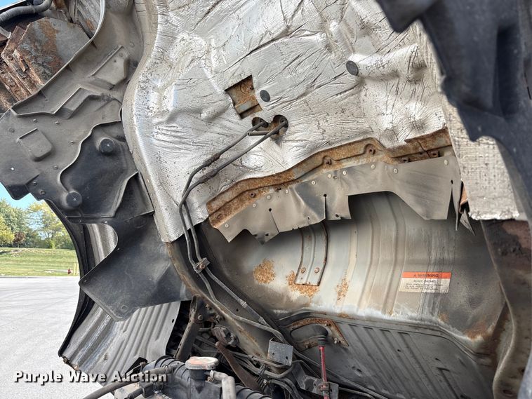 image for item EM6051 2007 Nissan  UD2600 box truck