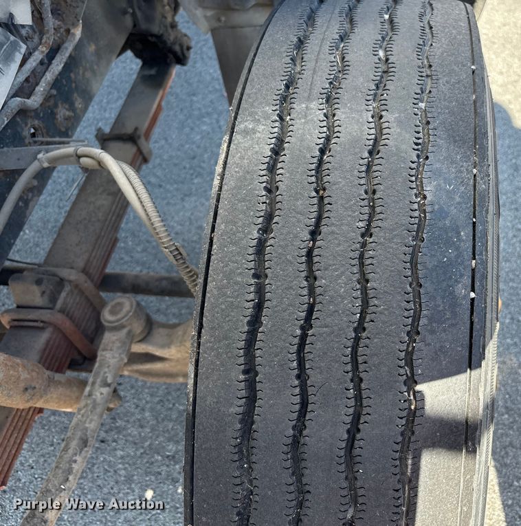 image for item EM6051 2007 Nissan  UD2600 box truck