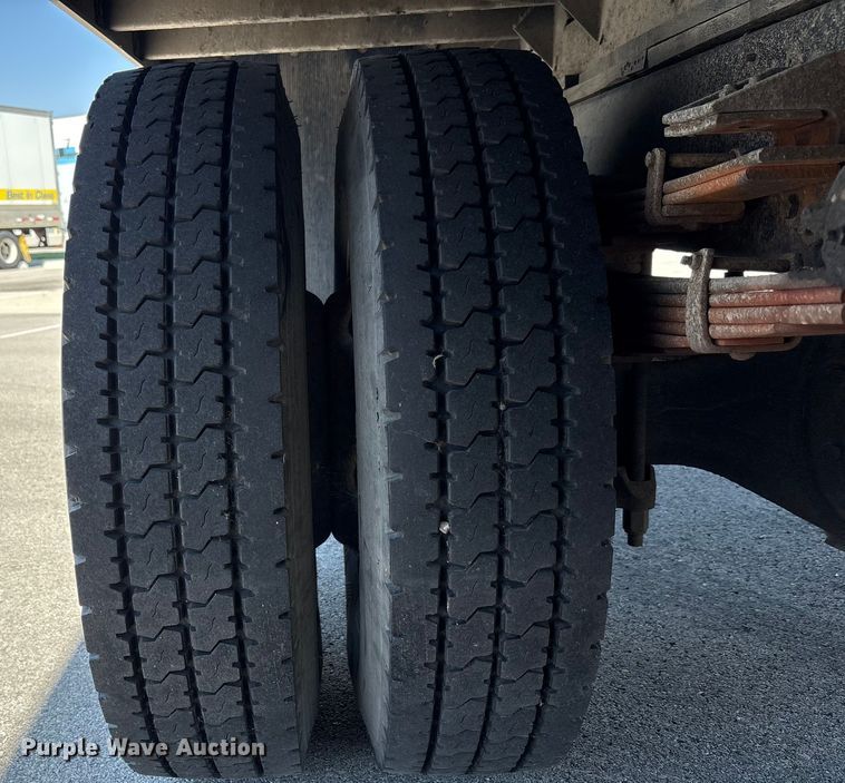 image for item EM6051 2007 Nissan  UD2600 box truck