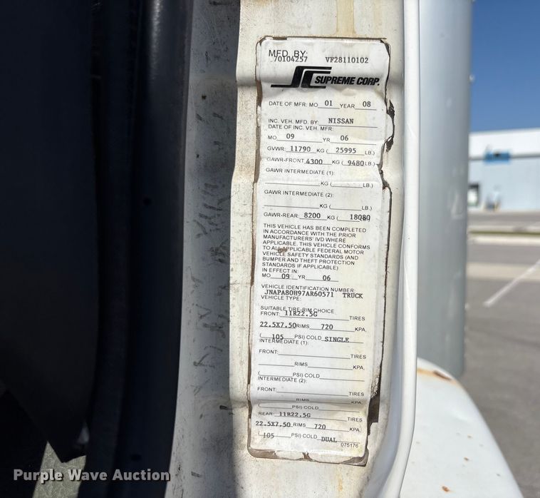 image for item EM6051 2007 Nissan  UD2600 box truck