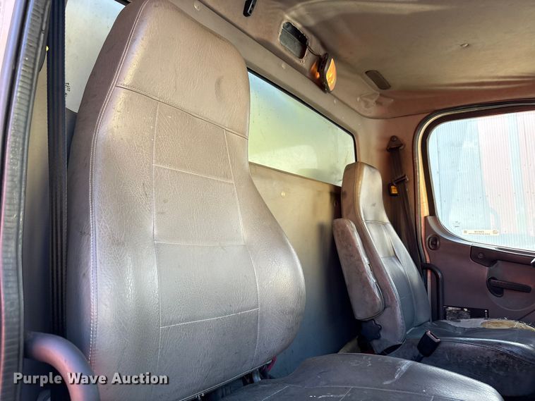 image for item EM6106 2014 Freightliner M2 112 side curtain box truck  