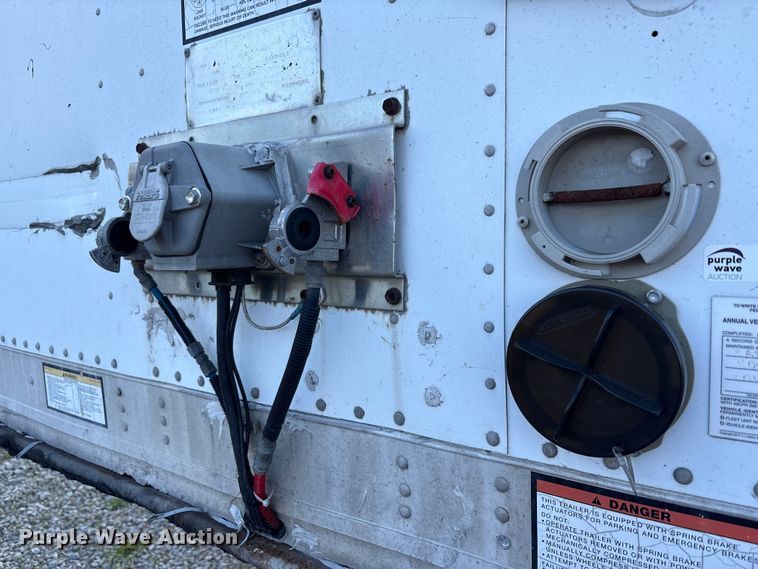 image for item EM6115 2004 Great Dane 7411TP-101AL dry van trailer