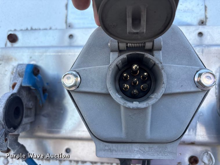 image for item EM6115 2004 Great Dane 7411TP-101AL dry van trailer