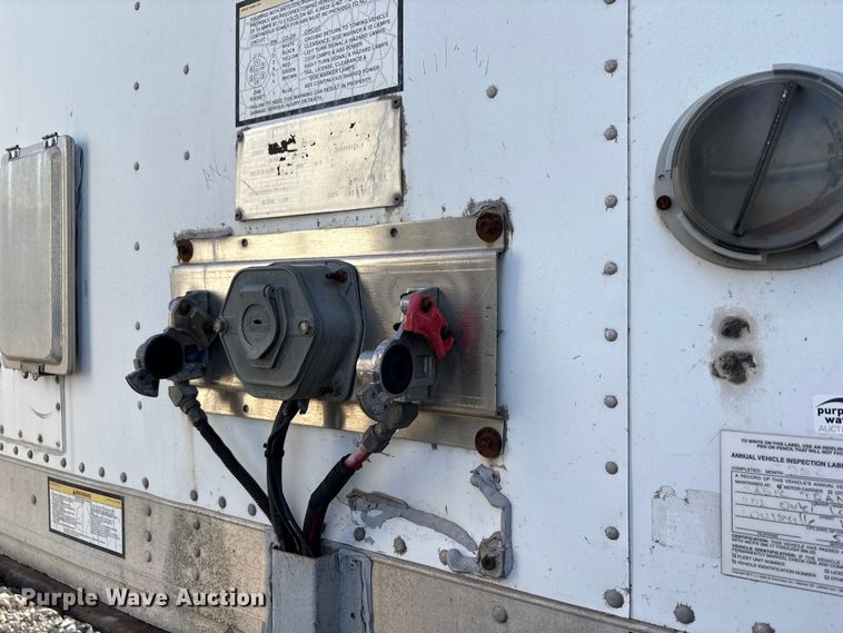 image for item EM6116 2004 Great Dane 7411 TP101AL dry van trailer