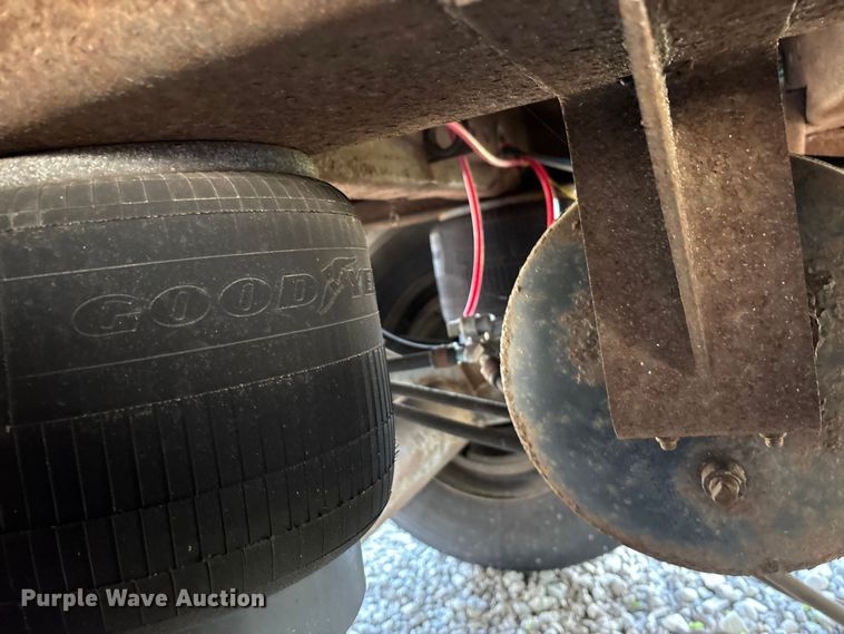 image for item EM6116 2004 Great Dane 7411 TP101AL dry van trailer