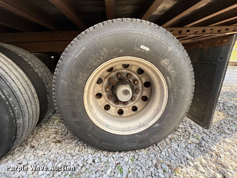 image for item EM6116 2004 Great Dane 7411 TP101AL dry van trailer