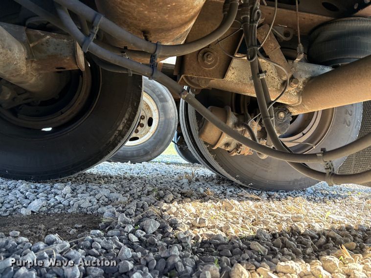 image for item EM6117 2004 Great Dane 7411 TP101A dry van trailer