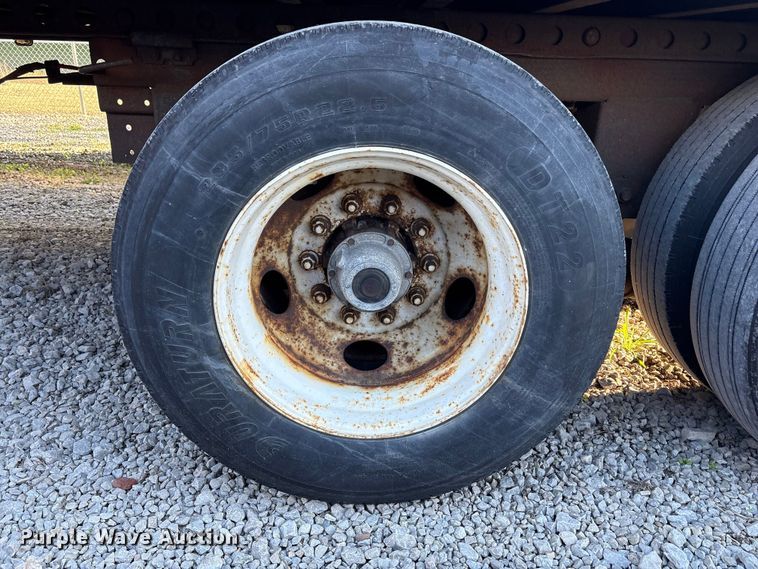 image for item EM6117 2004 Great Dane 7411 TP101A dry van trailer