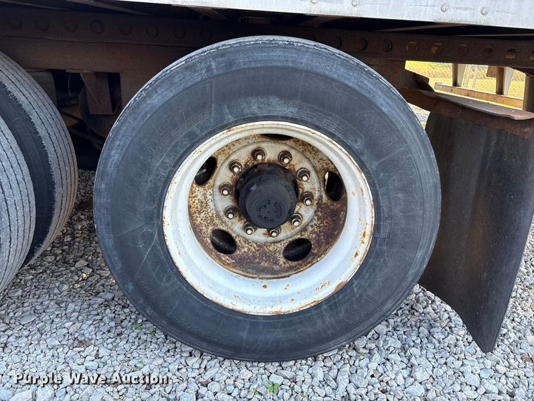 image for item EM6117 2004 Great Dane 7411 TP101A dry van trailer