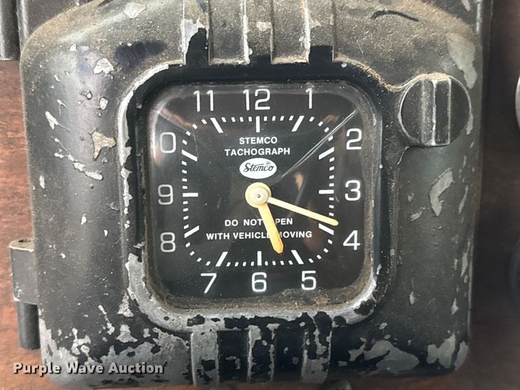 image for item EM8403 1989 Peterbilt 378 roll-off container truck