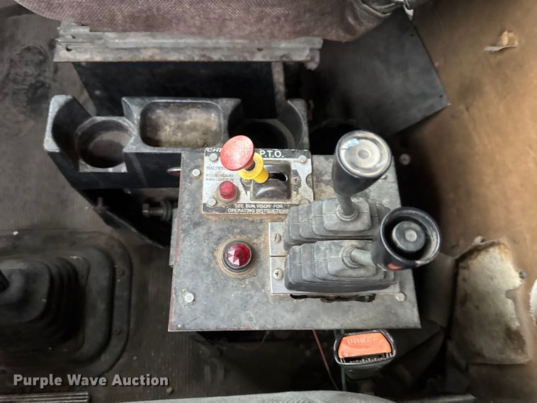 image for item EM8403 1989 Peterbilt 378 roll-off container truck