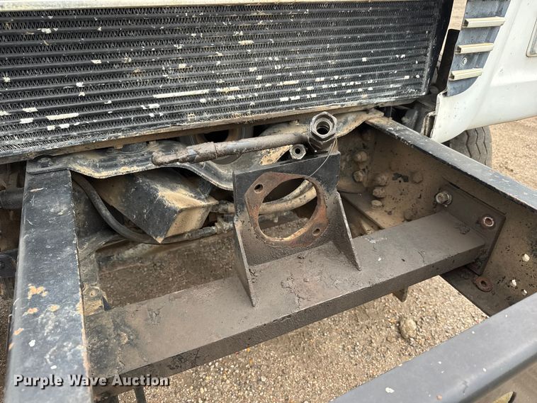 image for item EM8404 1992 Ford LNT8000 truck cab and chassis