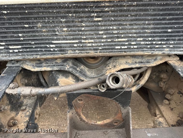 image for item EM8404 1992 Ford LNT8000 truck cab and chassis