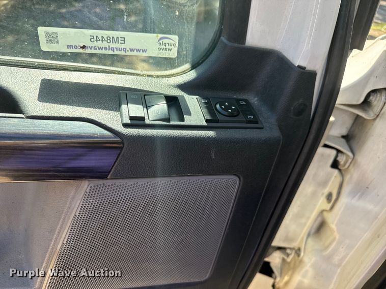 image for item EM8445 2018 Freightliner Cascadia semi truck