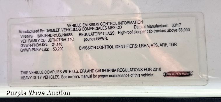 image for item EM8445 2018 Freightliner Cascadia semi truck