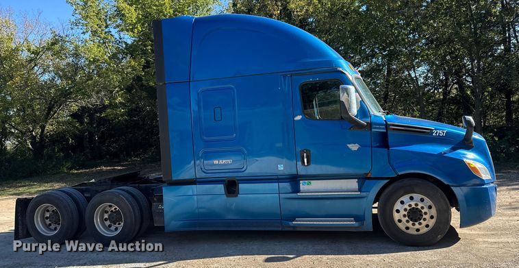 CAMIóN CAMAROTE 2018 FREIGHTLINER