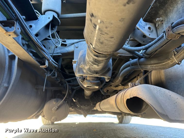 image for item EM8446 2018 Freightliner Cascadia semi truck