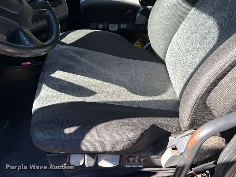 image for item EM8446 2018 Freightliner Cascadia semi truck