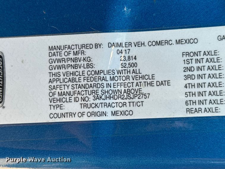 image for item EM8446 2018 Freightliner Cascadia semi truck