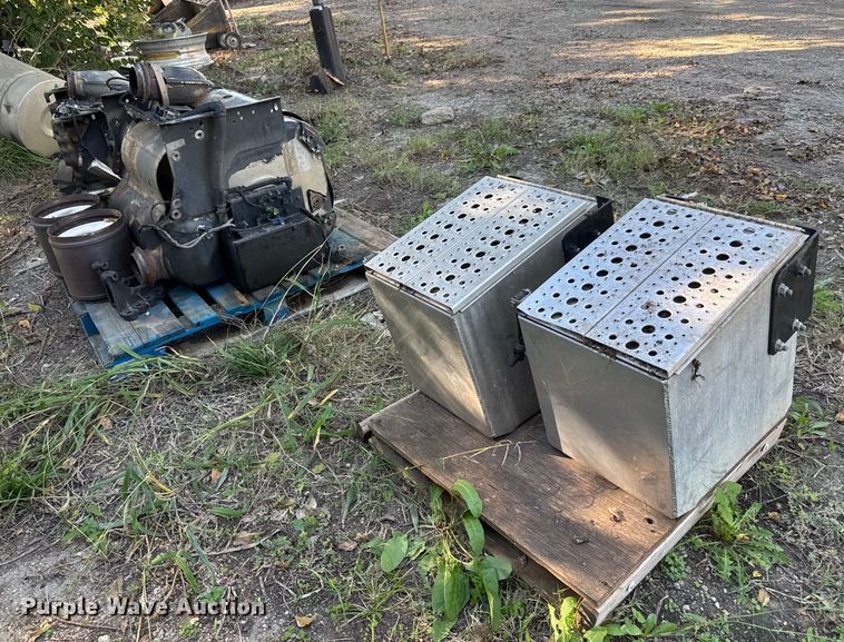 image for item EM8447 Truck parts