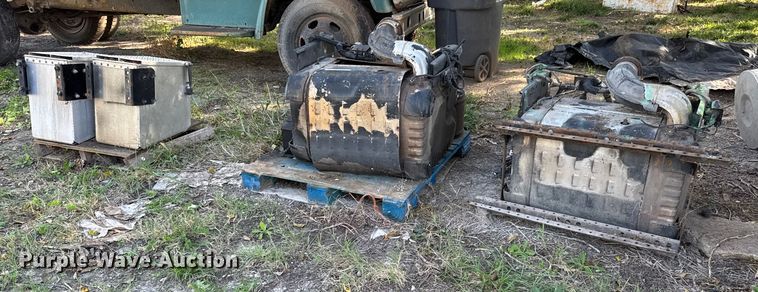 image for item EM8447 Truck parts