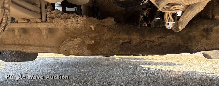 image for item EN5524 2008 Peterbilt 388 semi truck