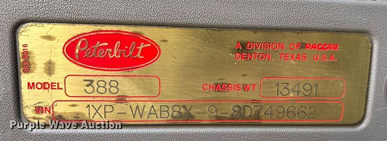 image for item EN5524 2008 Peterbilt 388 semi truck