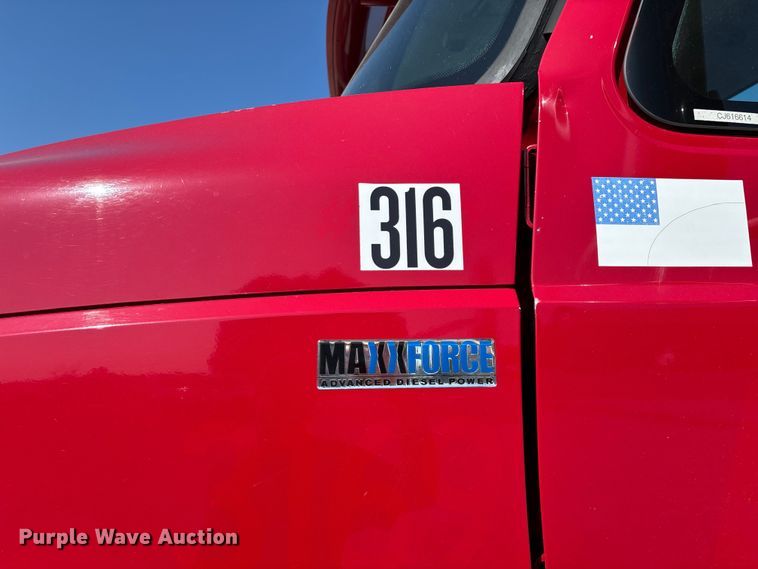 image for item EN5525 2012 International ProStar Plus Eagle semi truck