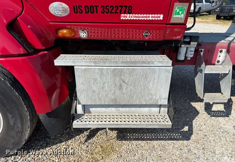 image for item EN5525 2012 International ProStar Plus Eagle semi truck