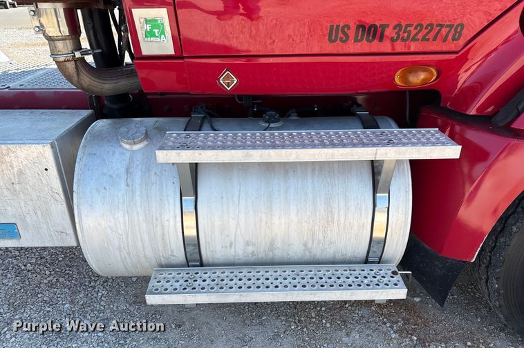 image for item EN5525 2012 International ProStar Plus Eagle semi truck