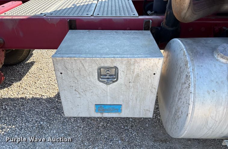 image for item EN5525 2012 International ProStar Plus Eagle semi truck