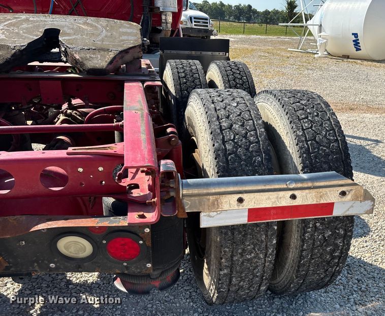 image for item EN5525 2012 International ProStar Plus Eagle semi truck