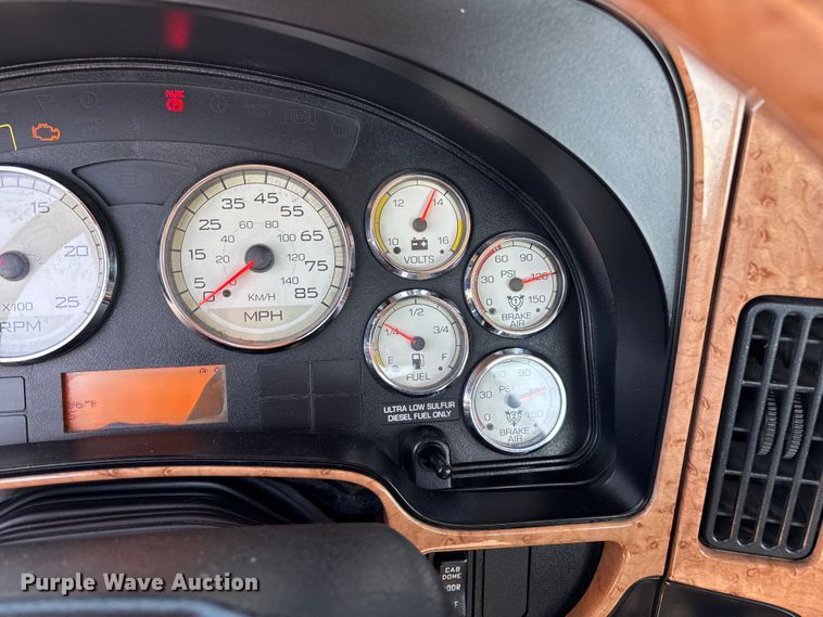 image for item EN5525 2012 International ProStar Plus Eagle semi truck