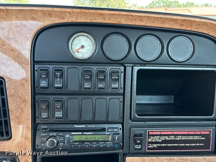 image for item EN5525 2012 International ProStar Plus Eagle semi truck