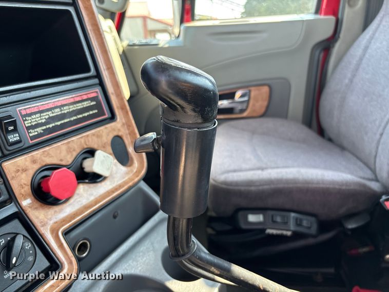 image for item EN5525 2012 International ProStar Plus Eagle semi truck