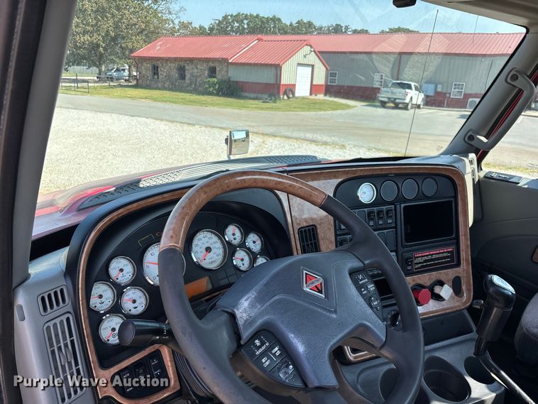 image for item EN5525 2012 International ProStar Plus Eagle semi truck