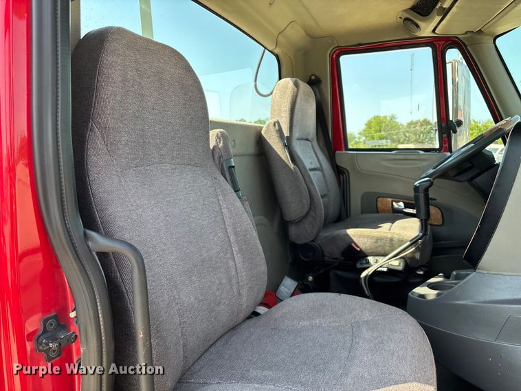 image for item EN5525 2012 International ProStar Plus Eagle semi truck