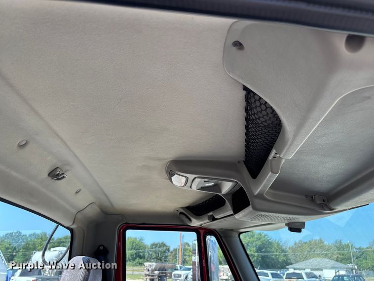 image for item EN5525 2012 International ProStar Plus Eagle semi truck