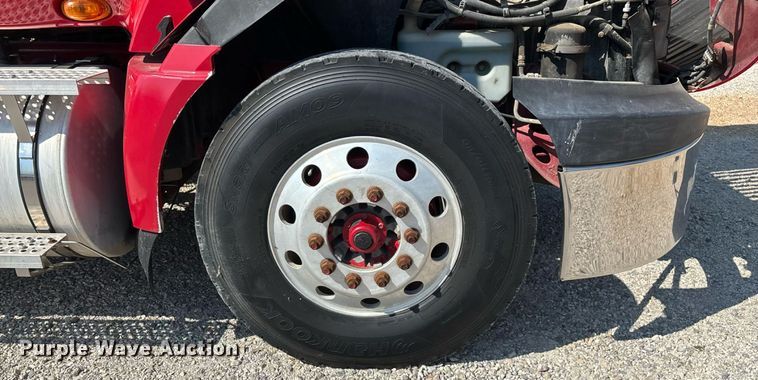 image for item EN5525 2012 International ProStar Plus Eagle semi truck